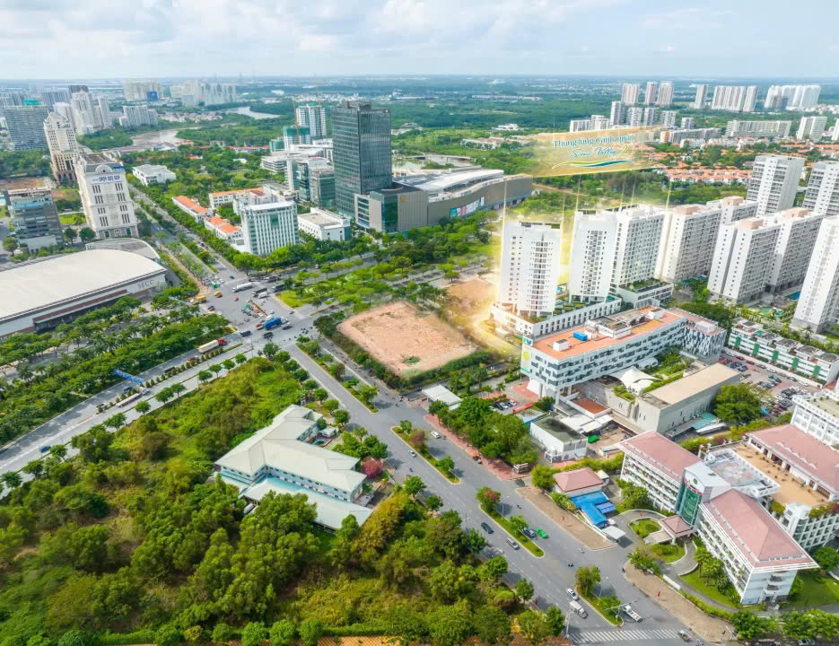 Thuộc khu Liên hợp Thể thao và Chăm sóc sức khỏe, Scenic Valley 2 sở hữu tọa độ cửa ngõ khu CBD, liền kề loạt cao ốc văn phòng, nhà văn hóa… và đối diện Trung tâm Hội chợ và Triển lãm Sài Gòn SECC.